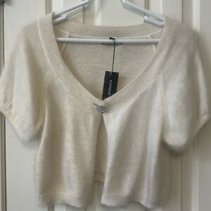 Cropped women’s shawl
